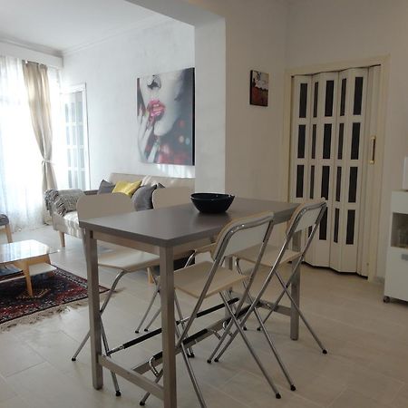 Cuatro Camino Apartment With Elevator Madrid Eksteriør billede